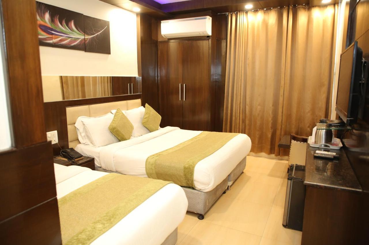 Hotel Shelton New Delhi Exteriör bild