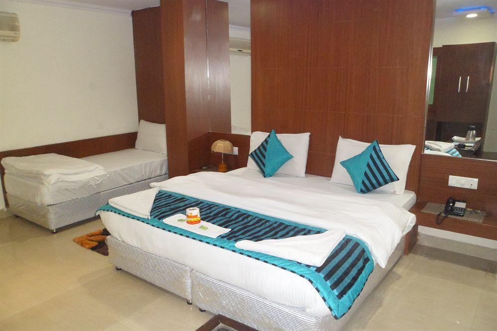 Hotel Shelton New Delhi Exteriör bild