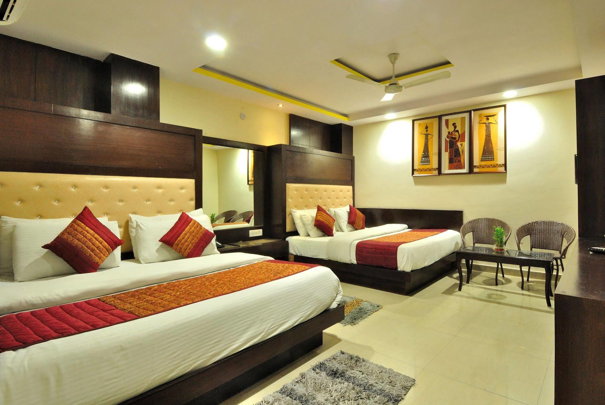 Hotel Shelton New Delhi Exteriör bild