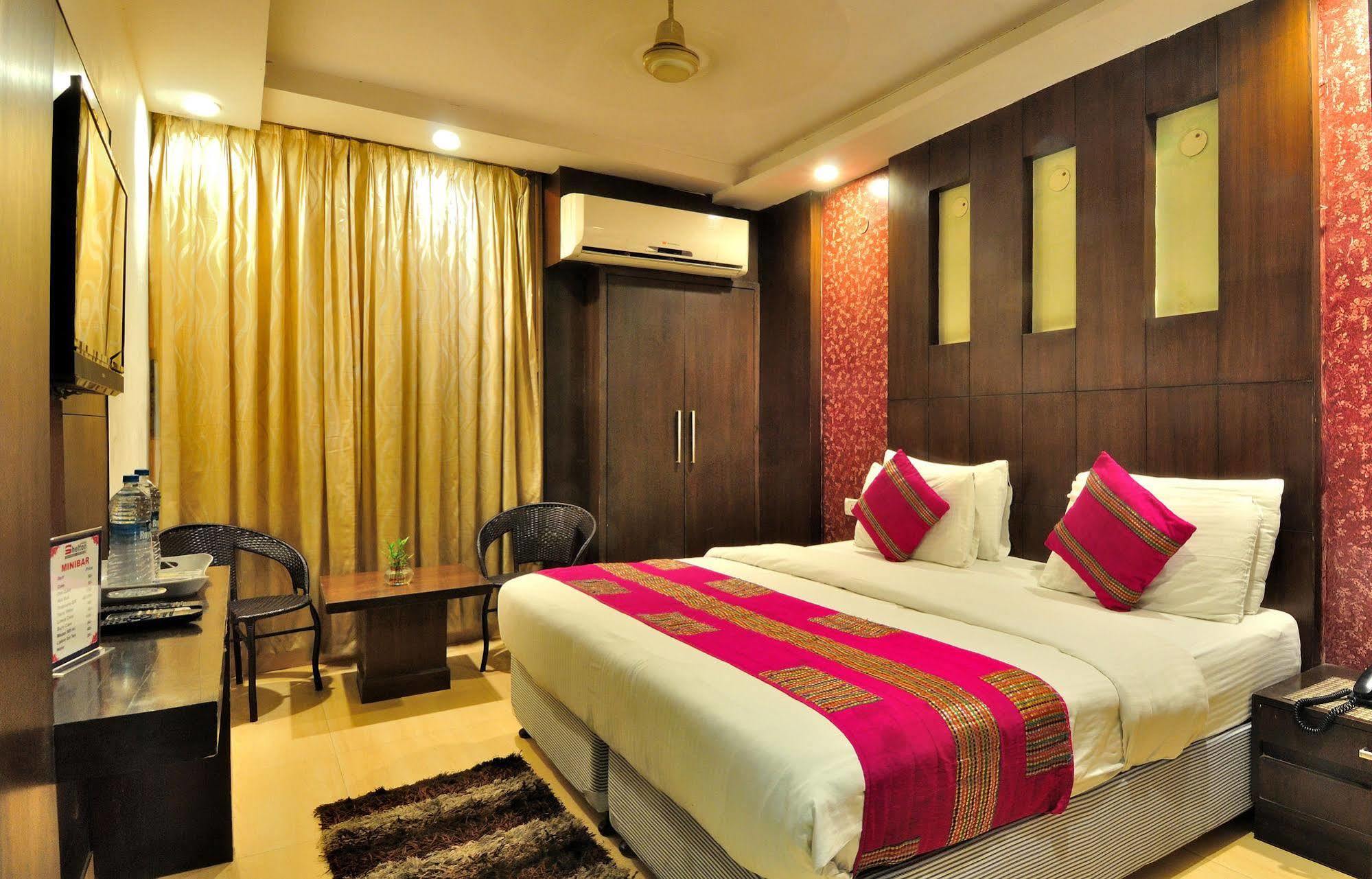 Hotel Shelton New Delhi Exteriör bild