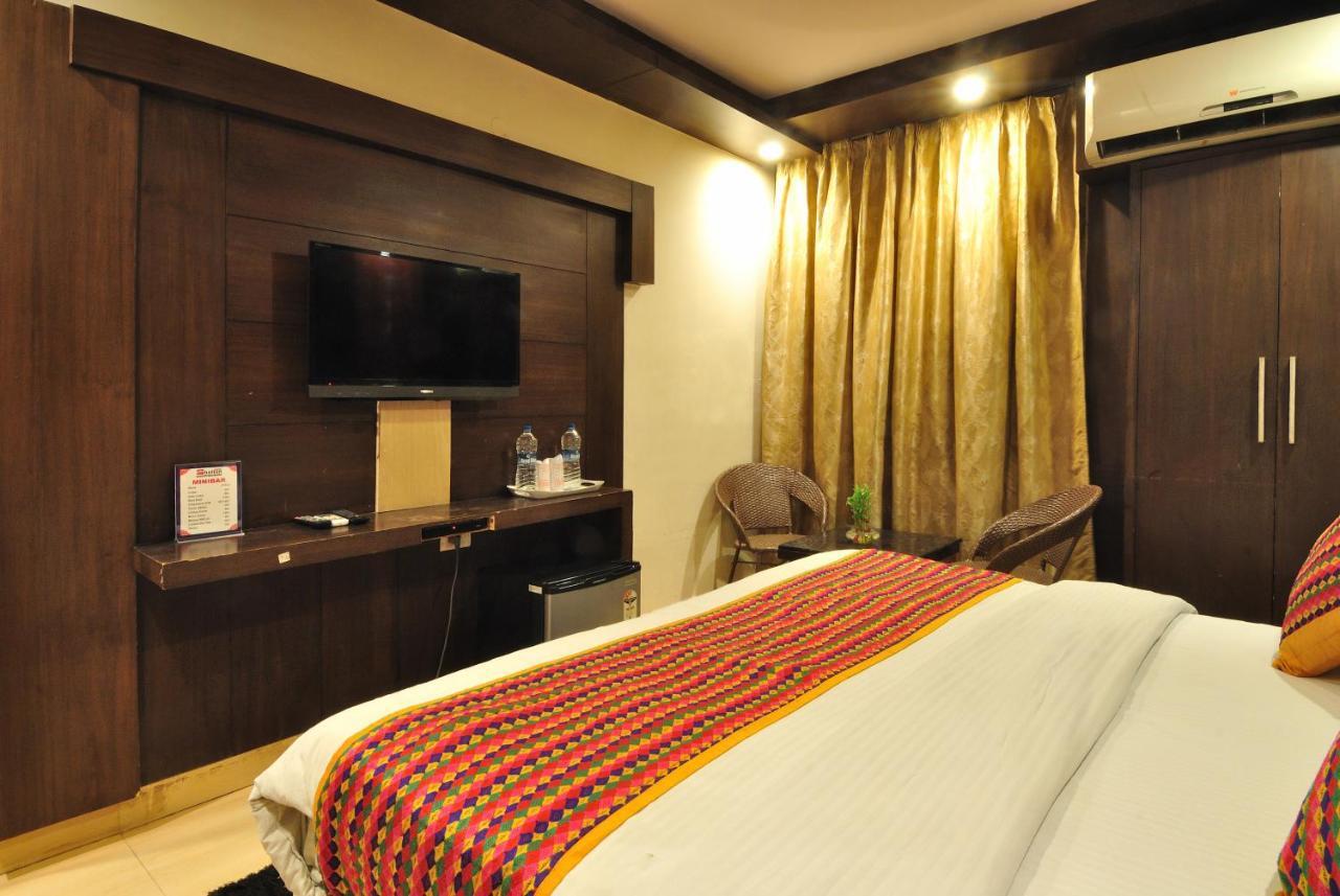 Hotel Shelton New Delhi Exteriör bild